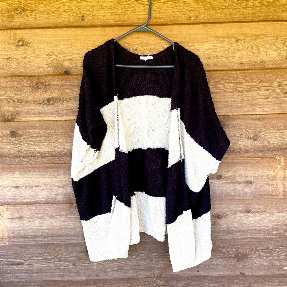 Maurice’s Black & off white cardigan